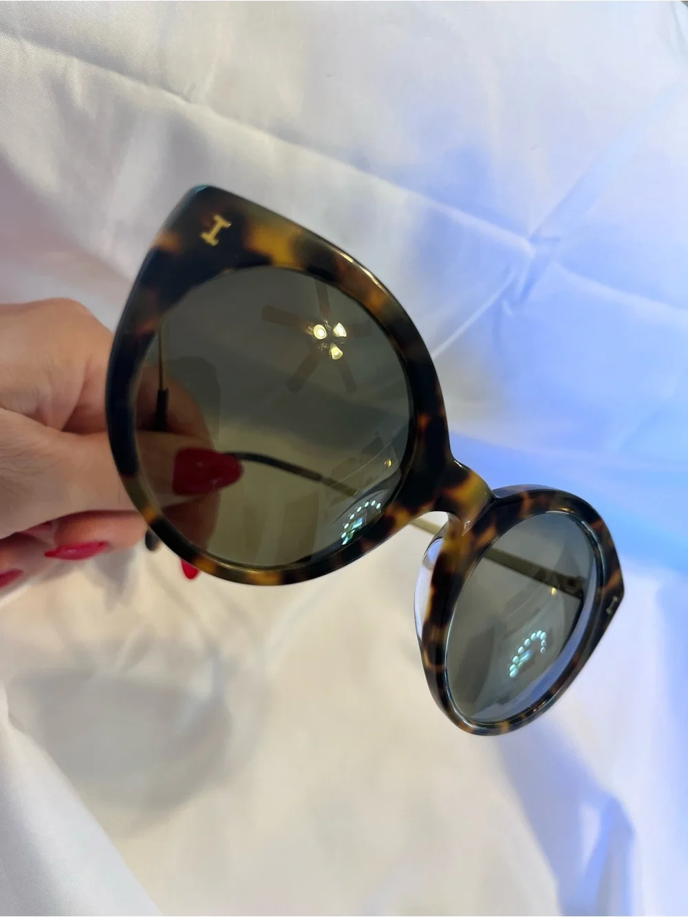 Illesteva Tortoiseshell Round Women’s Sunglasses - Brown